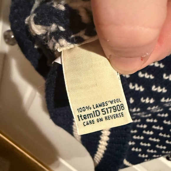 L.L. Bean rag wool birdseye sweater - Picture 5 of 7
